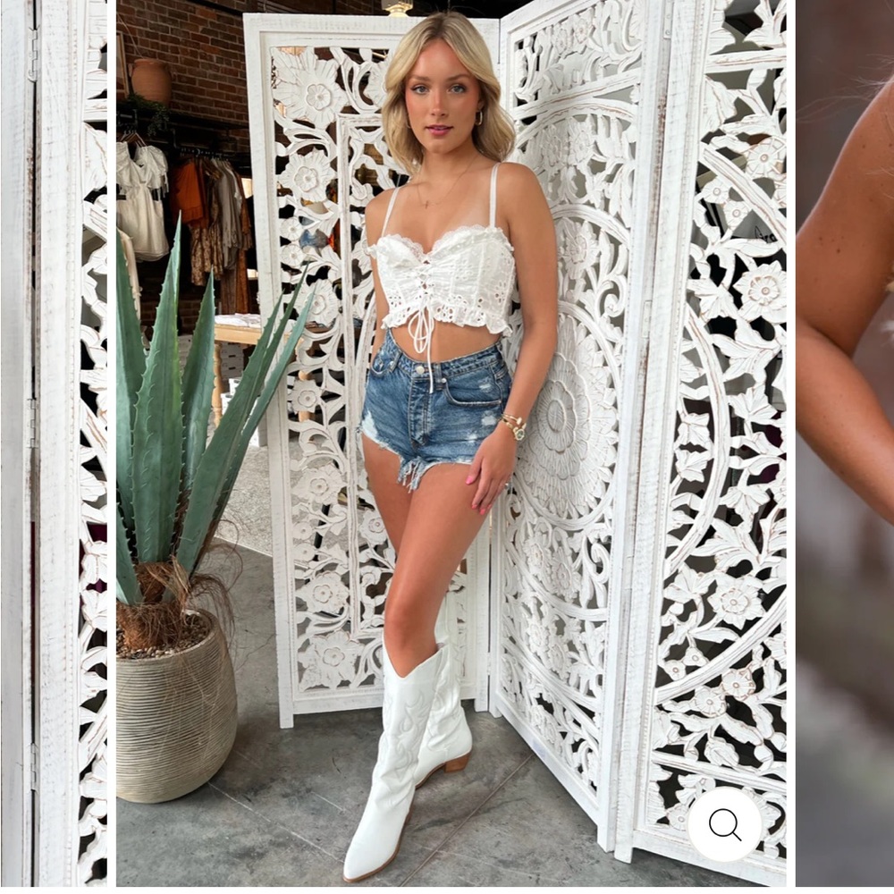 ❤️White crop top! New with tags!